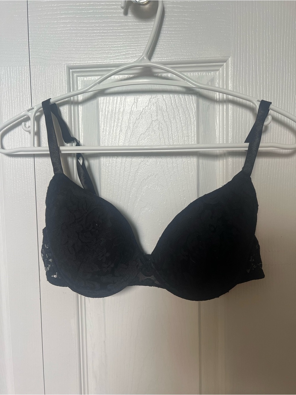 Black lace bra